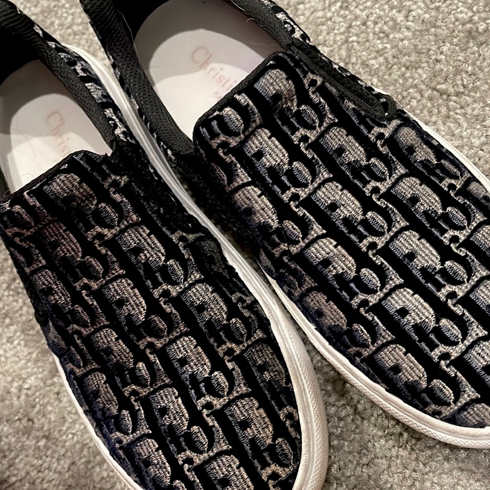 AUTHENTIC- DIOR SLIP ON SNEAKERS OBLIQUE